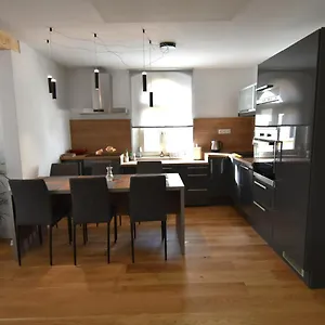 zkontrolujte dostupnost